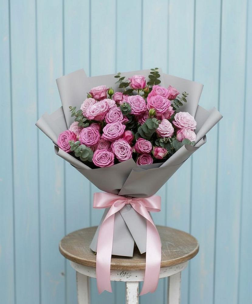 Букет цветов из: Розы в Эсто-Садок