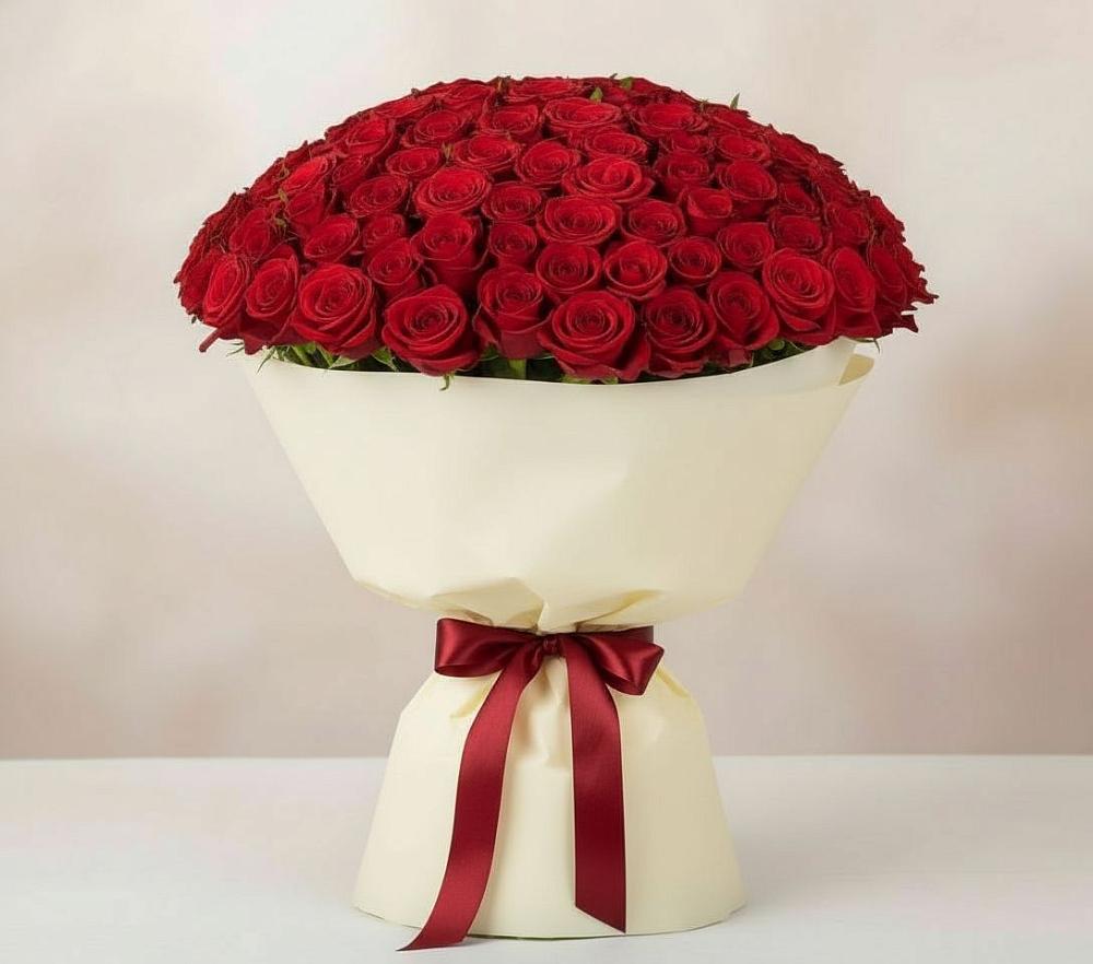 Букет 101 Красная роза Милано в Эсто-Садок