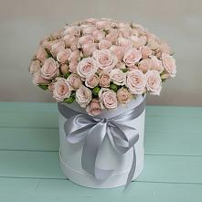 Цветочная композиция из Розы в шляпной коробке в Эсто-Садок