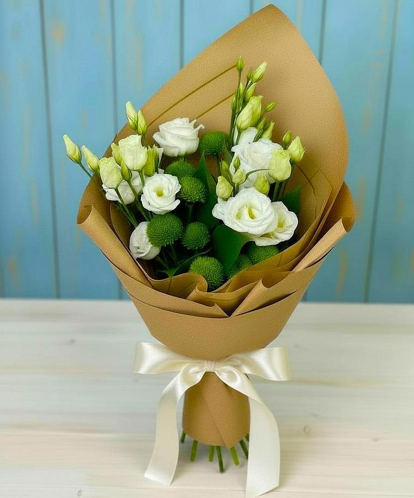 Букет цветов из: Хризантемы и Лизиантусы в Эсто-Садок