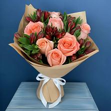 Букет цветов из:  Розы и Альстромерии в Эсто-Садок