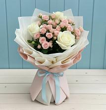 Букет цветов из:  Розы в Эсто-Садок