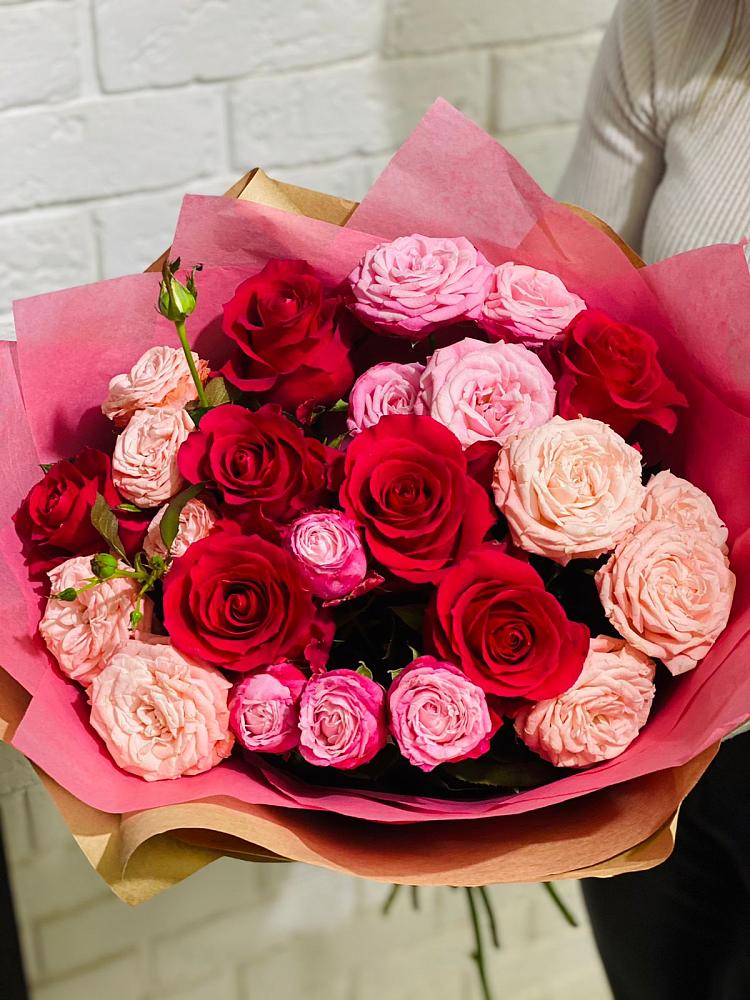 Букет цветов из: Розы в Эсто-Садок