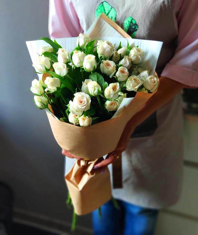 Букет цветов из: Розы в Эсто-Садок