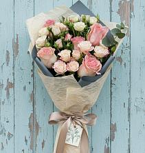 Букет цветов из:  Розы в Эсто-Садок