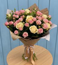 Букет цветов из:  Розы в Эсто-Садок