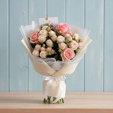 Букет цветов из:  Розы в Эсто-Садок