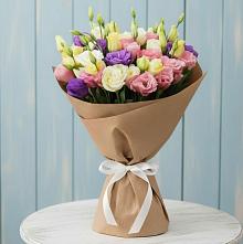 Букет цветов из:  Лизиантусы в Эсто-Садок
