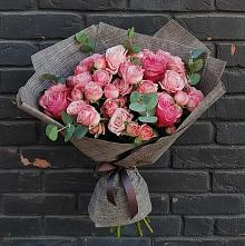 Букет цветов из:  Розы в Эсто-Садок