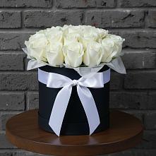 Цветочная композиция из Розы в шляпной коробке в Эсто-Садок