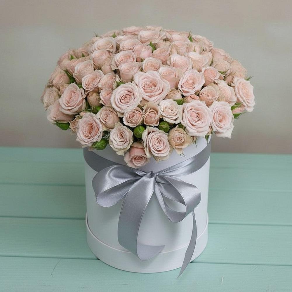 Цветочная композиция из Розы в шляпной коробке в Эсто-Садок